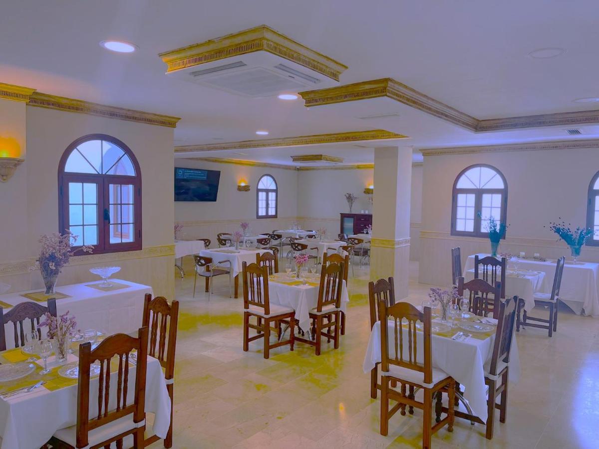 Hotel Sol Sanlucar Sanlúcar la Mayor Exteriér fotografie