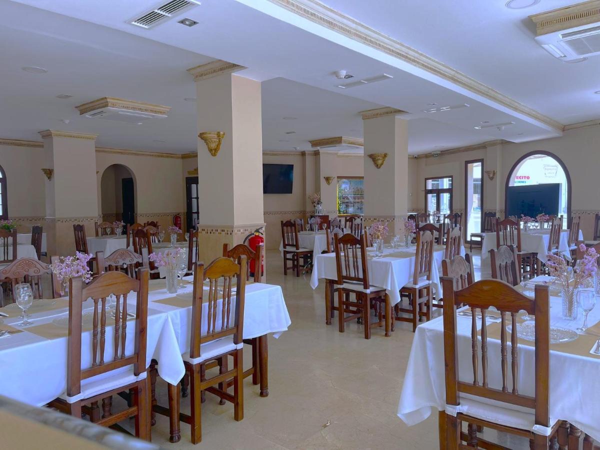 Hotel Sol Sanlucar Sanlúcar la Mayor Exteriér fotografie
